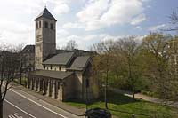 Bilck, Dsseldorf, Duesseldorf, Niederrhein, Bergisches Land, Blick auf Kirche Alt Sankt Martin 