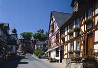 Braunfels, Blick auf Schloss und Markt mit Fachwerkhusern, Fachwerkhauesern, Lahn-Dill-Kreis, Hessen, Westerwald