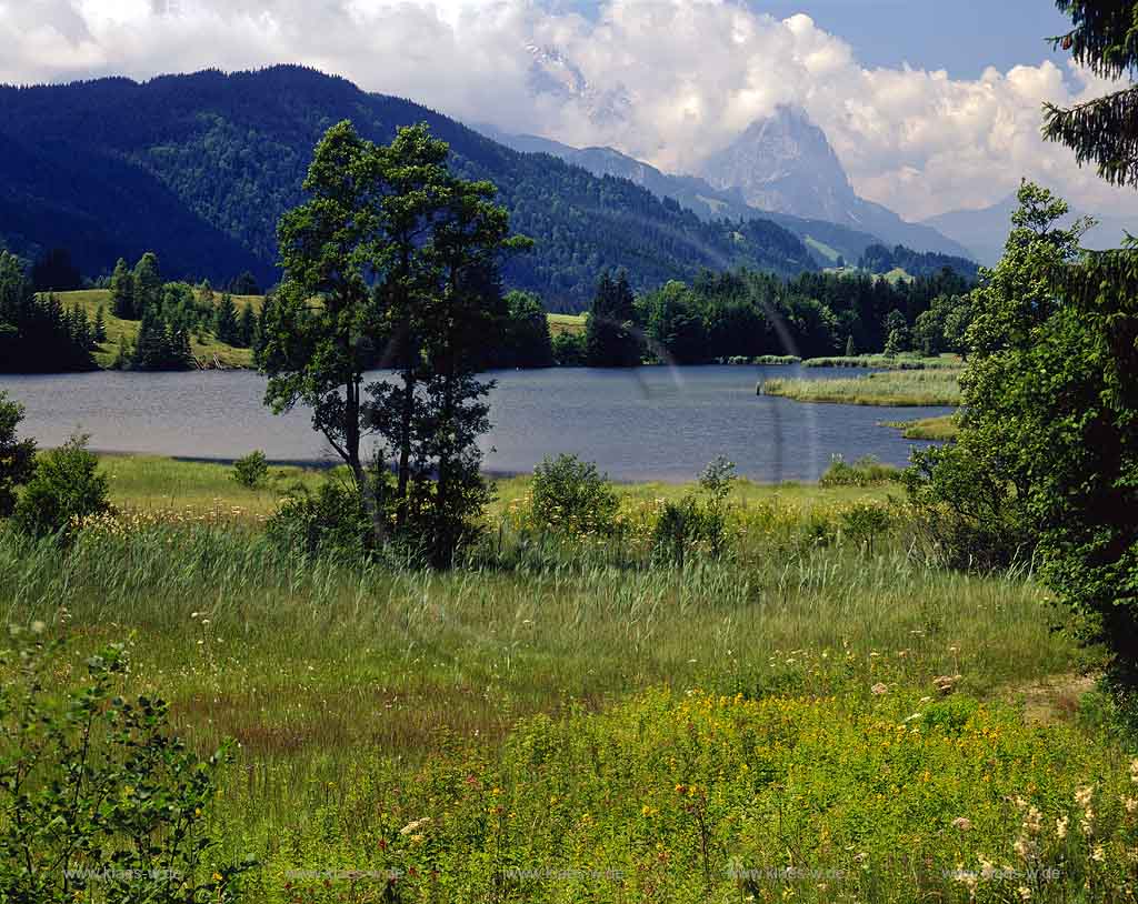 Geroldsee, Oberbayern, Krawendel, Wetterstein, Wettersteingebirge, Werdenfelser Land, Blick auf Geroldsee und Landschaft mit Sicht auf Wettersteingebirge