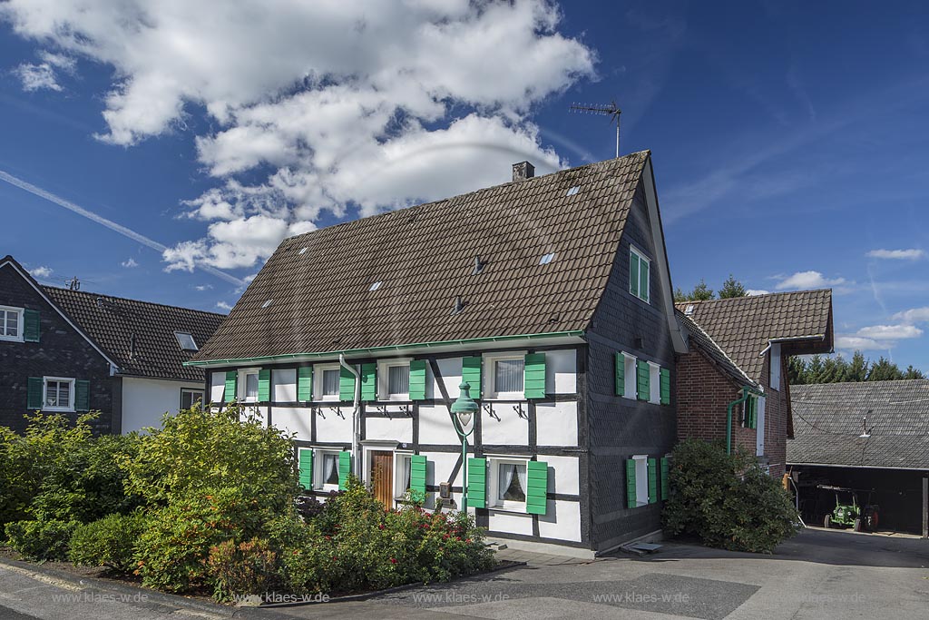 Burscheid, Fachwerkhof Repinghofener Strasse 26