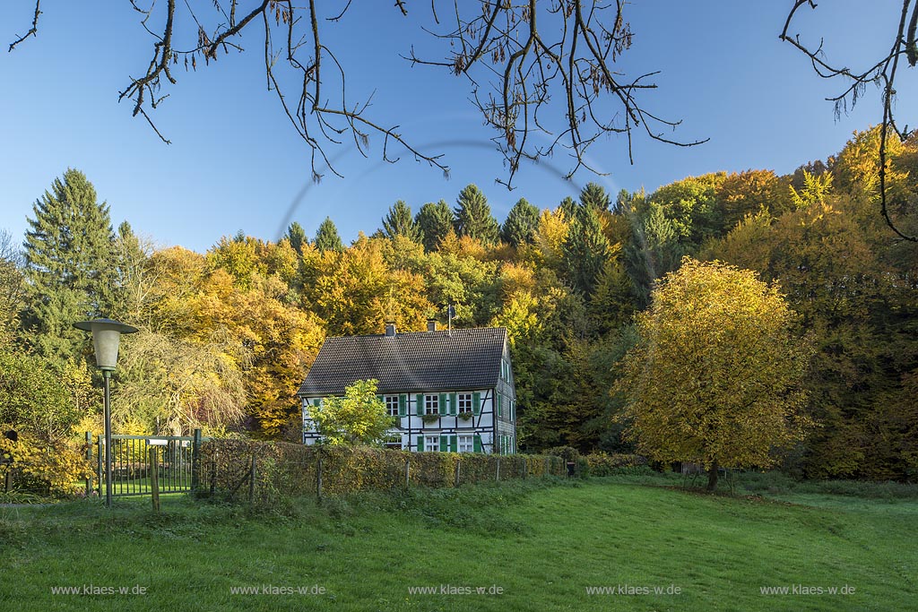 Burscheid, die Gerstenmuehle im Wiembachtal.