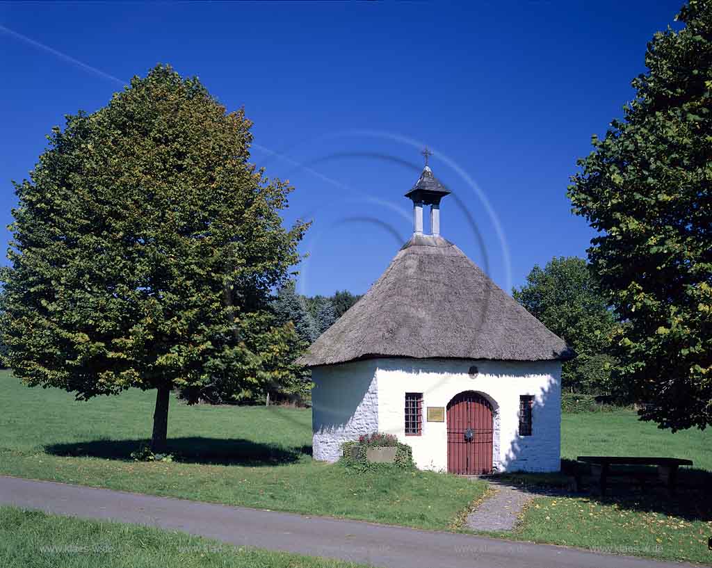 Lindlar, Oberbergischer Kreis, Bergisches Land, Blick auf Kapelle Frauenhaeuschen, Frauenhuschen 