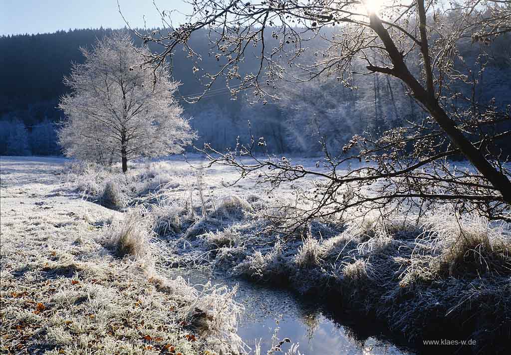 Jedinghagen, Marienheide, Oberbergischer Kreis, Bergisches Land, Regierungsbezirk Kln, Koeln, Blick auf Landschaft, Leppe mit Raureif