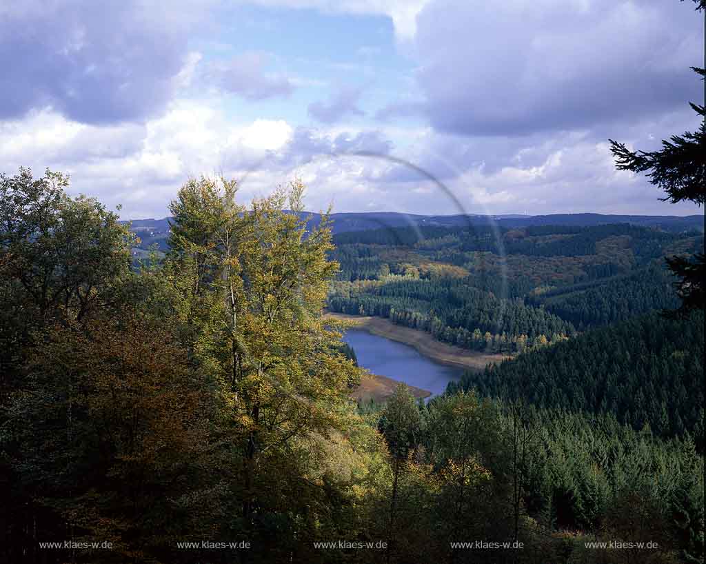 Unnenberg, Marienheide, Oberbergischer Kreis, Bergisches Land, Regierungsbezirk Kln, Koeln, Blick auf Genkeltalsperre und Landschaft