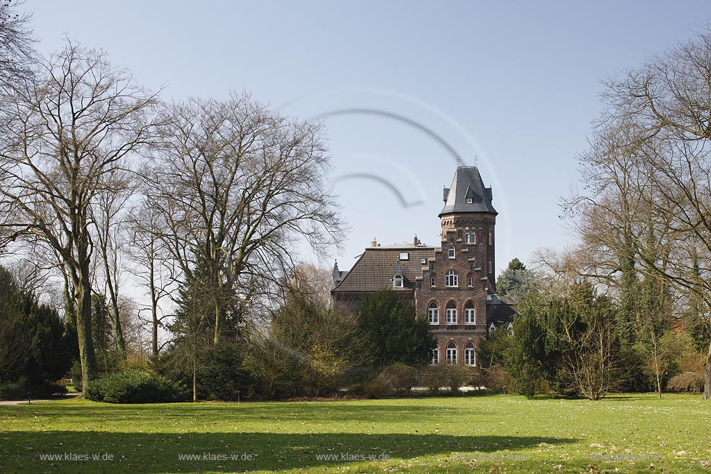 Monheim, Marienburg im Fruehling