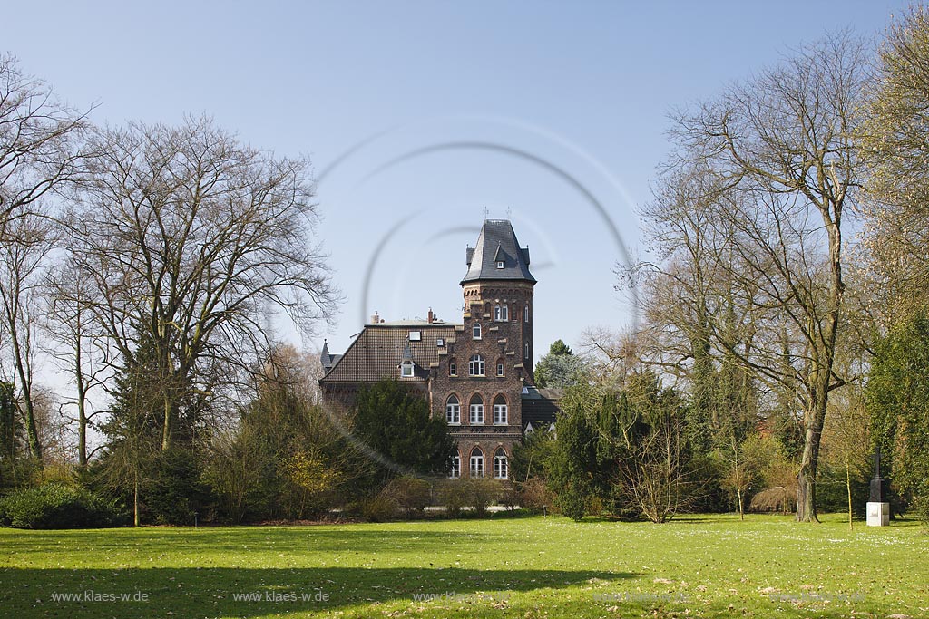 Monheim, Marienburg im Fruehling