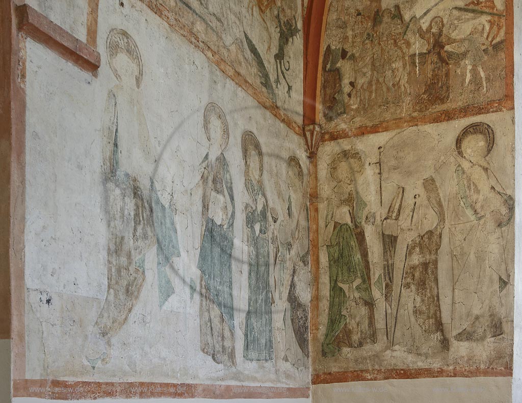 Nuembrecht Marienberghausen, Bunte Kerke, Fresken im suedwestlichen Seitenschiff; Nuembrecht Marienberghausen, church Bunte Kerke, frescos in the southwest of the aisle. 