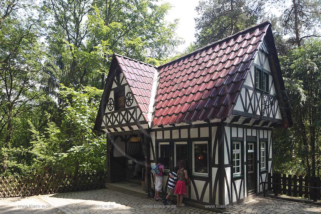 Odenthal Altenberg, Mrchenwald mit dem Haus Esel streck dich; forrest of fairy tale with the house of donkey dilute you