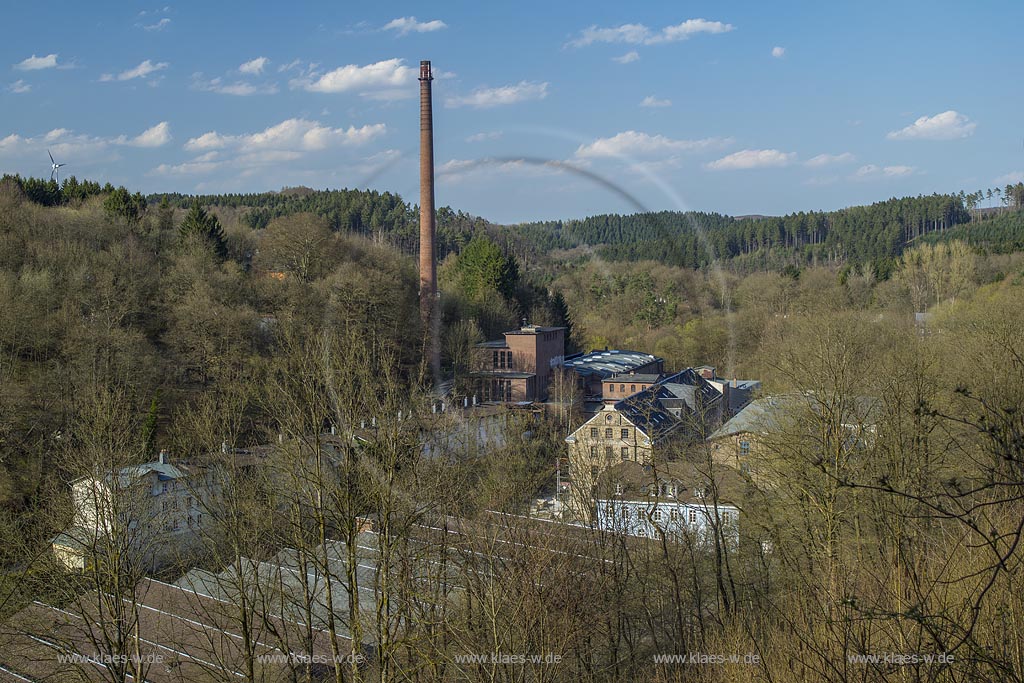 Radevormwald-Dahlerau, Blick auf die "Tuchstadt Wuelfing", ehemalige Tuchfabrik "Johann Wuelfing und Sohn" mit Fabrikgebaueden und Arbeiterheausern. Heute beherbergt das Geleaende das Wuelfingmuseum; Radevormwald Dahlerau, "textile-town Wuelfing" building of former textile mill "Johann Wuelfing & Sohn".