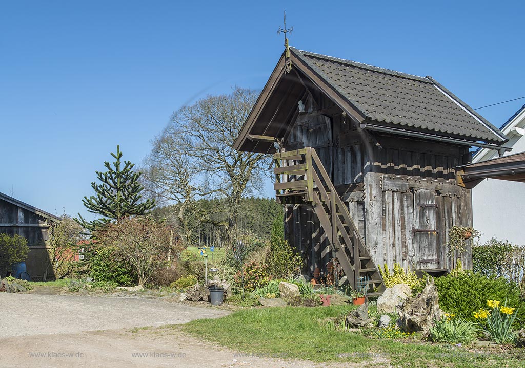 Radevormwald-Filde, denkmalgeschuetzter historischer Haferkasten von 1648; Radevormwald-Filde, historical granary, anno 1648 