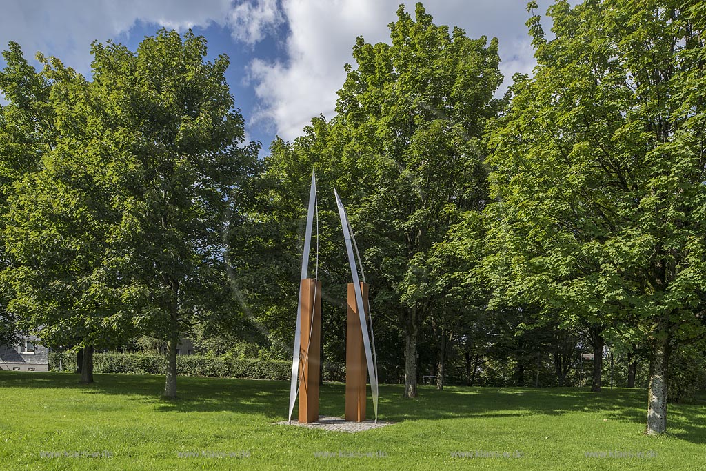 Radevormwald, Metallplastik "Zweiklang" des Radevormwalder Kuenstlers Gerlach Bente.