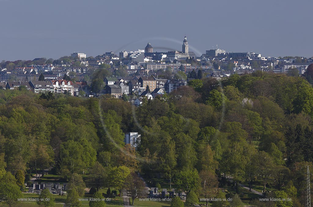 Remscheid, Blick zum Remscheider Stadtkegel; Remscheid, view to the inner city.
