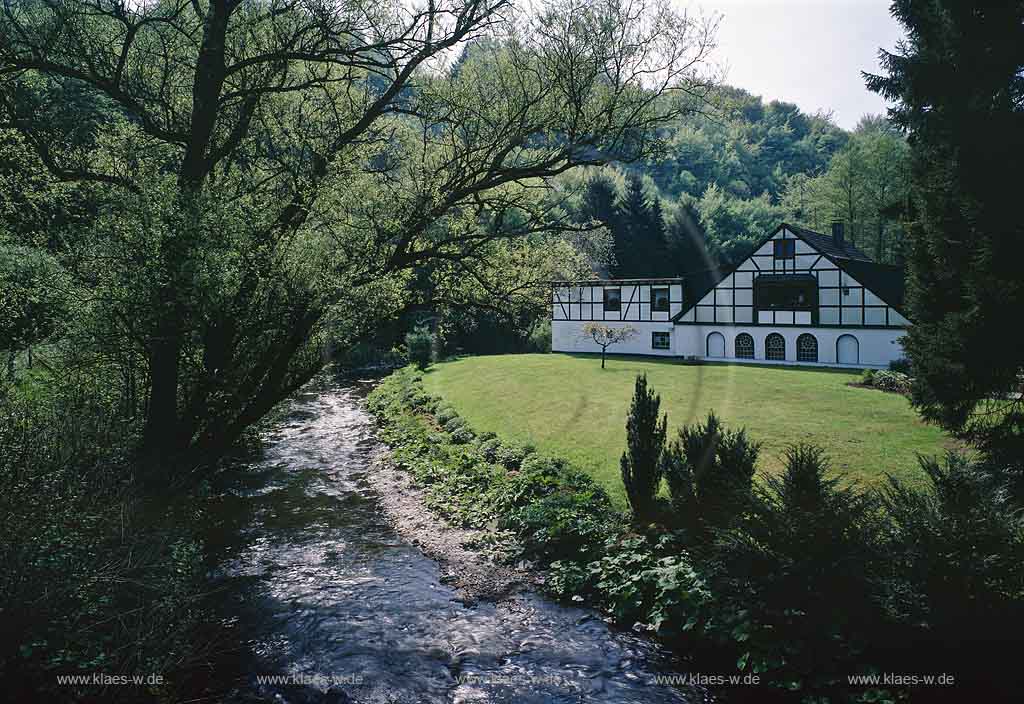 Hasten, Morsbachtal, Remscheid, Regierungsbezirk Dsseldorf, Blick auf Engelkotten, Kotten, Fachwerkhaus am Morsbach