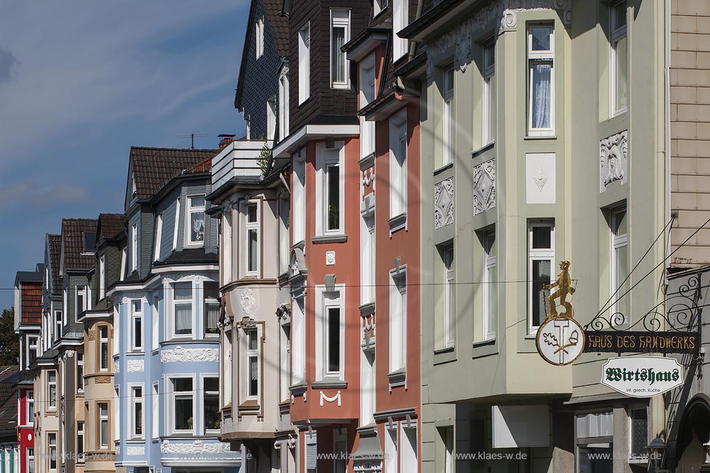 Remscheid, Hindenburgstrasse, Jugendstilfassaden mit Erker; Remscheid, facades with jutty.