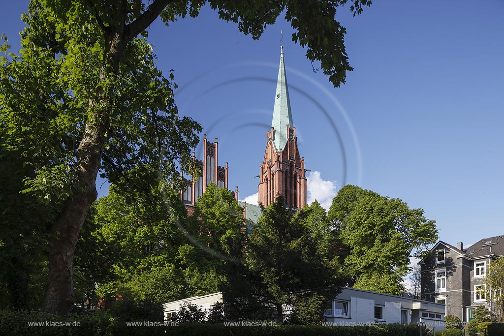 Remscheid, Martin Luther-Kirche, sie wurde 1893 im neogotischen Stil erbaut, der Ziegelsteinbau ist eines der markantesten Bauwerke von Remscheid; Remscheid, church Martin Luther-Kirche.