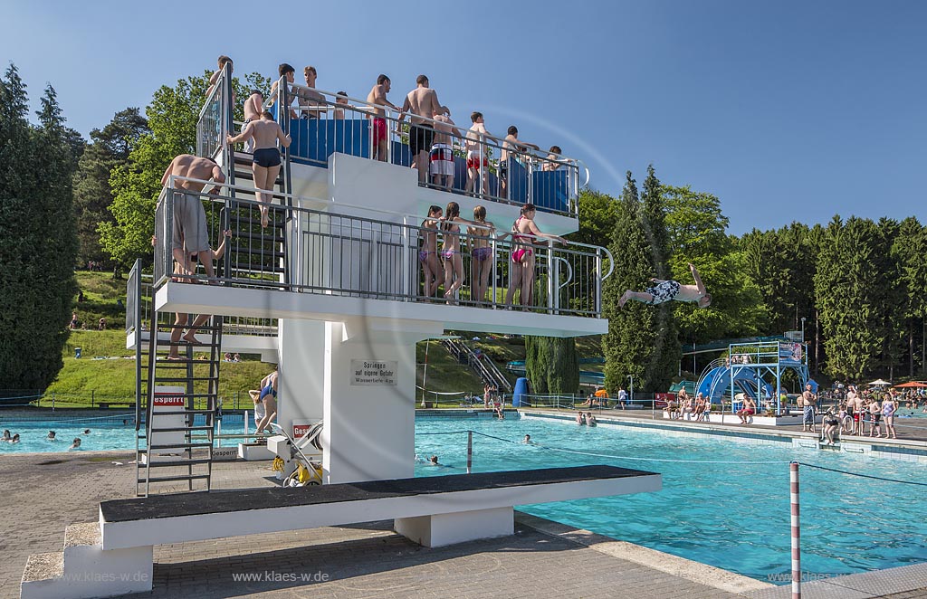 Remscheid, Freibad Eschbachtal, aeltestes Freibad Deutschlands; Remscheid,  Freibad Eschbachtal, oldest open air pool in Germany 