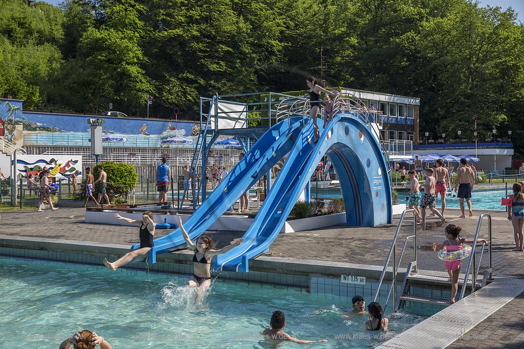 Remscheid, Freibad Eschbachtal, aeltestes Freibad Deutschlands; Remscheid,  Freibad Eschbachtal, oldest open air pool in Germany 