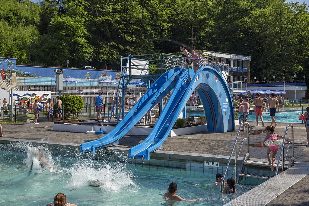 Remscheid, Freibad Eschbachtal, aeltestes Freibad Deutschlands; Remscheid,  Freibad Eschbachtal, oldest open air pool in Germany 
