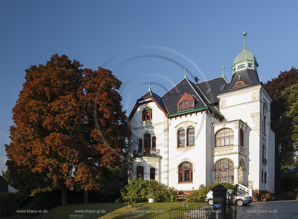 Remscheid-Hasten, Villa in der Hastener Strasse 68; Remscheid-Hasten, villa in the street Hastener Strasse 68.