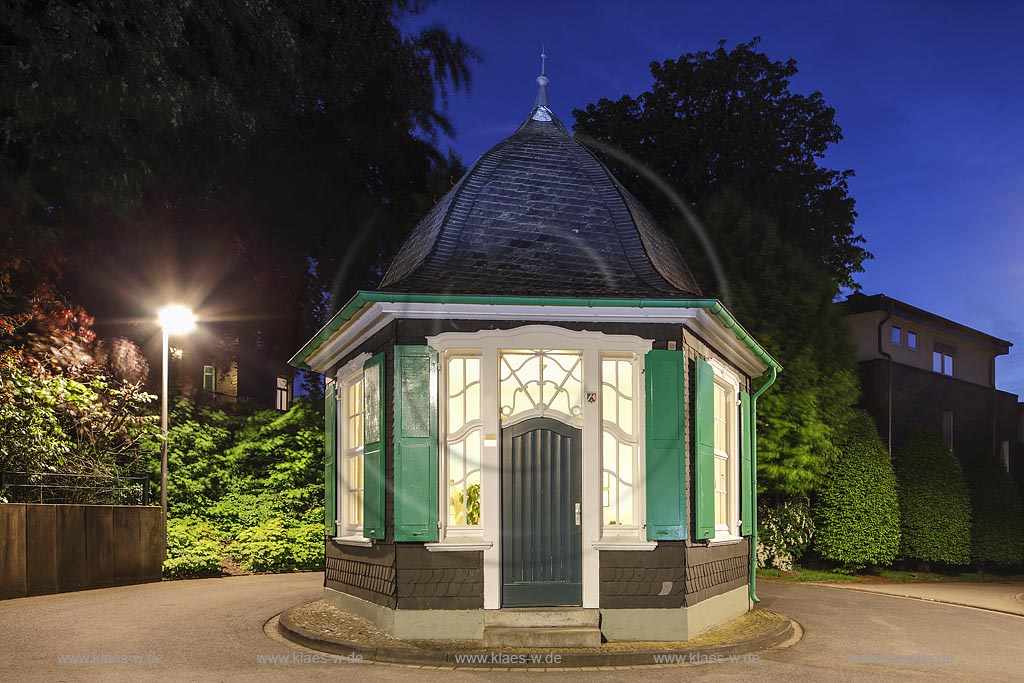 Remscheid-Lennep, Gartenhaus hardtscher Pavillon zur blauen Stunde; Remscheid-Lennep, detached house Hardtscher Pavillon at blue hour.