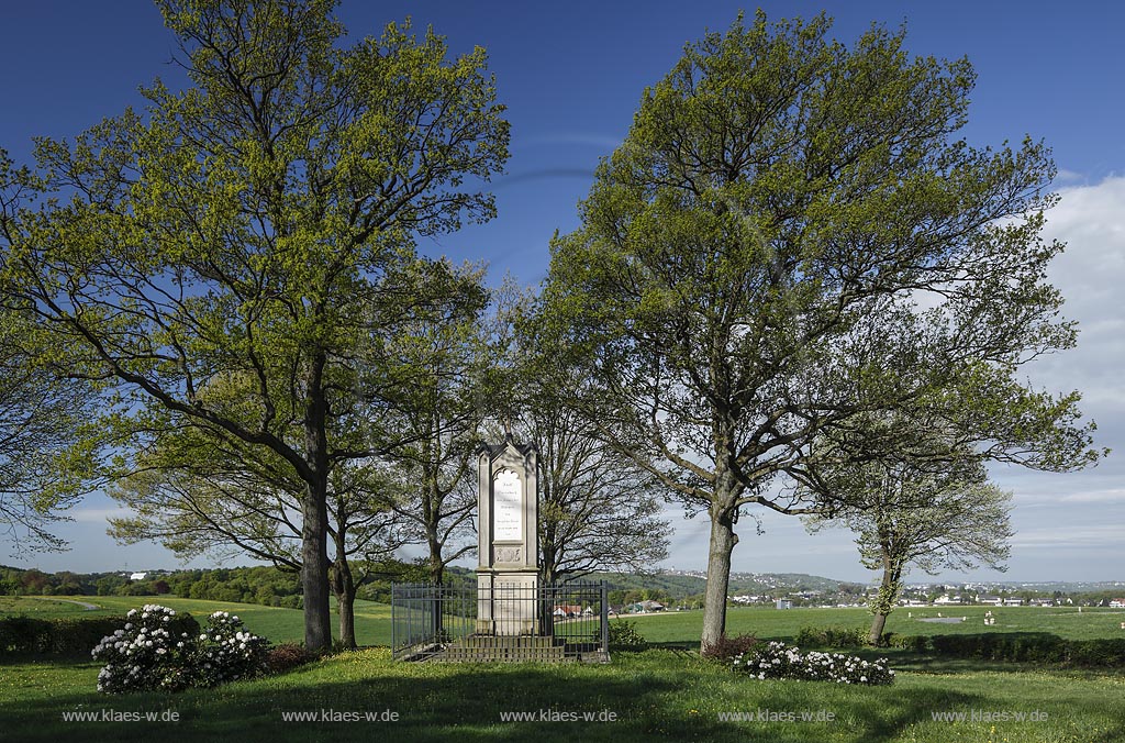 Remscheid Luettringhausen, "Adolf Clarenbach-Denkmal" in Fruehlingslandschaft,  Grundsteinlegung war am 28. September 1829; Remscheid Luettringhausen, monument  "Adolf Clarenbach-Denkmal" in springtime landscape.
