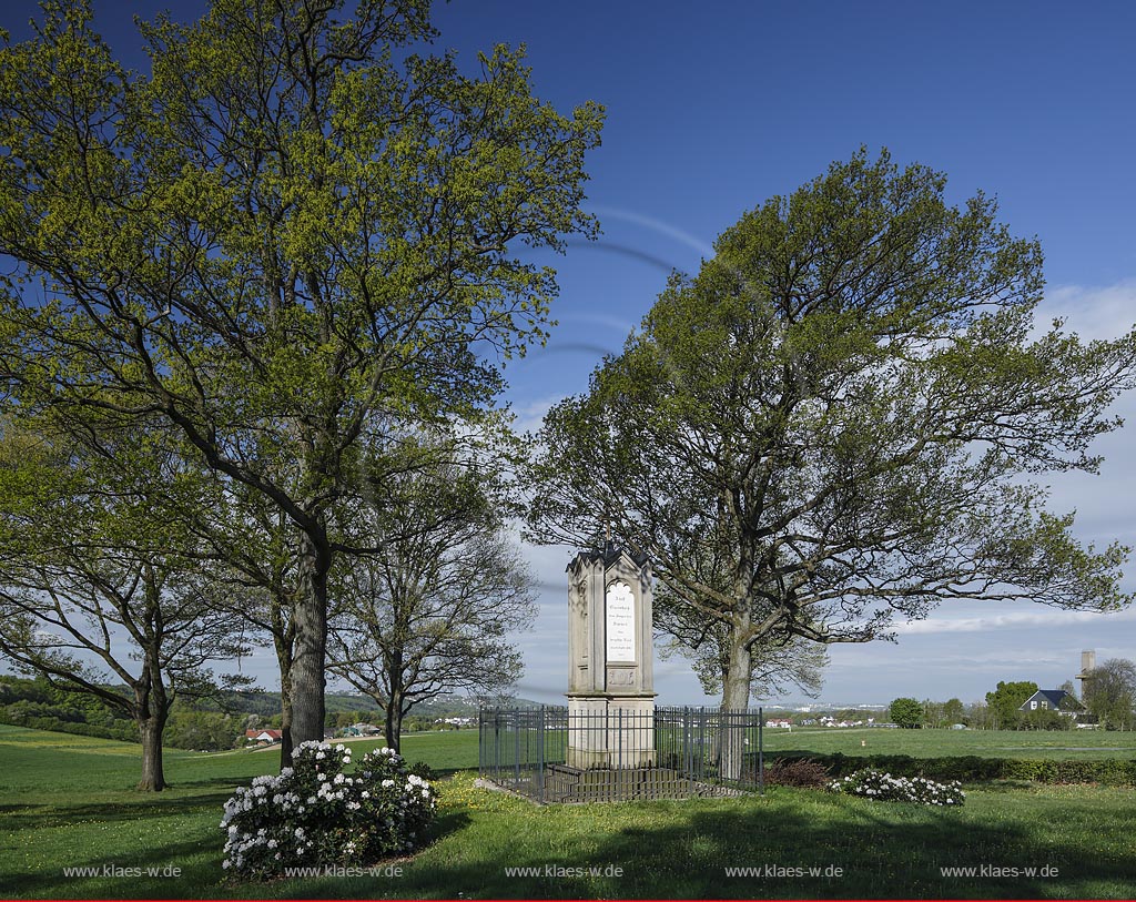 Remscheid Luettringhausen, "Adolf Clarenbach-Denkmal" in Fruehlingslandschaft,  Grundsteinlegung war am 28. September 1829; Remscheid Luettringhausen, monument  "Adolf Clarenbach-Denkmal" in springtime landscape.