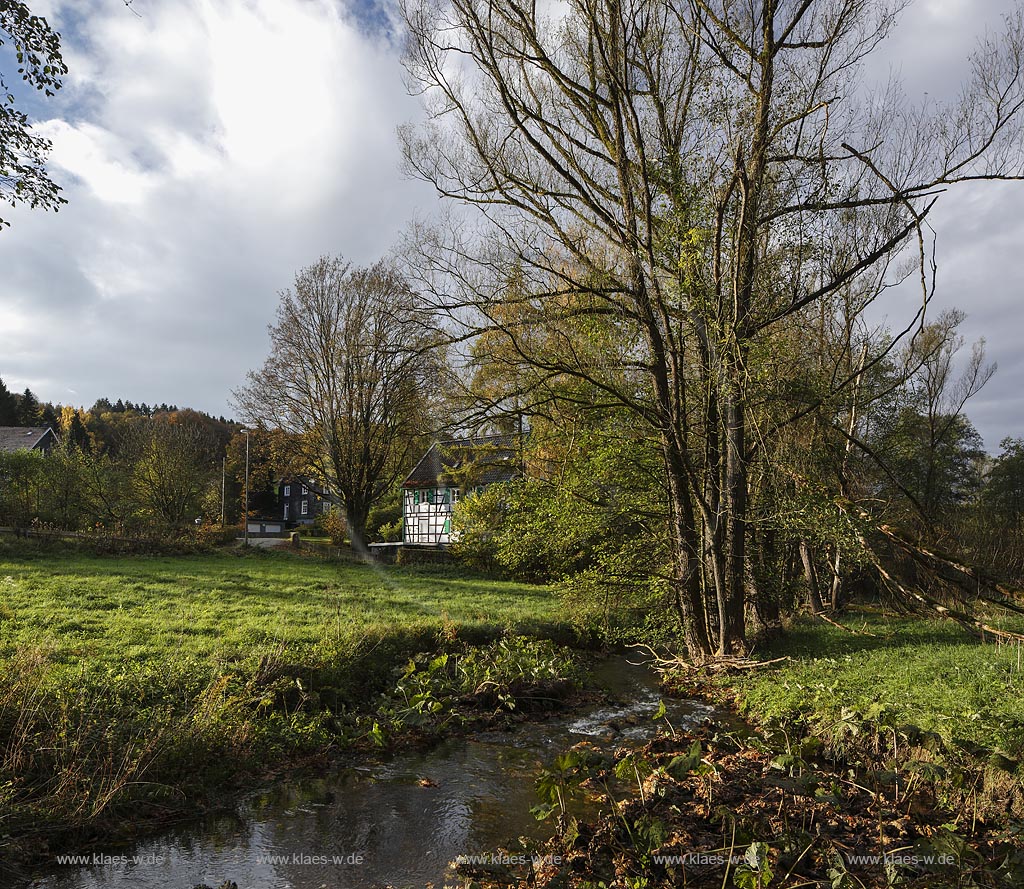 Remscheid-Luettringhausen, Diepmannsbach mit Frucht- und Getreidemuehle Hermannsmuehle; remscheid Luettringhausen, mill Hermannsmuehle.