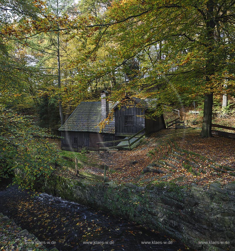 Remscheid-Luettringhausen, historisches Hammerwerk Hilbertshammer, auch Grimmshammer, ist denkmalgeschuetzt; Remscheid-Luettringhausen, historical hammer mill Hilbertshammer, as known as Grimmshammer.