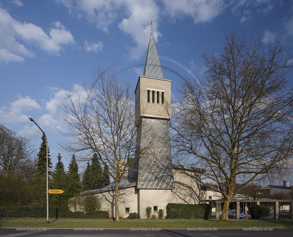 Remsheid Gueldenwerth, Kirche St. Engelbert; Remscheid  Gueldenwerth, church St. Engelbert.