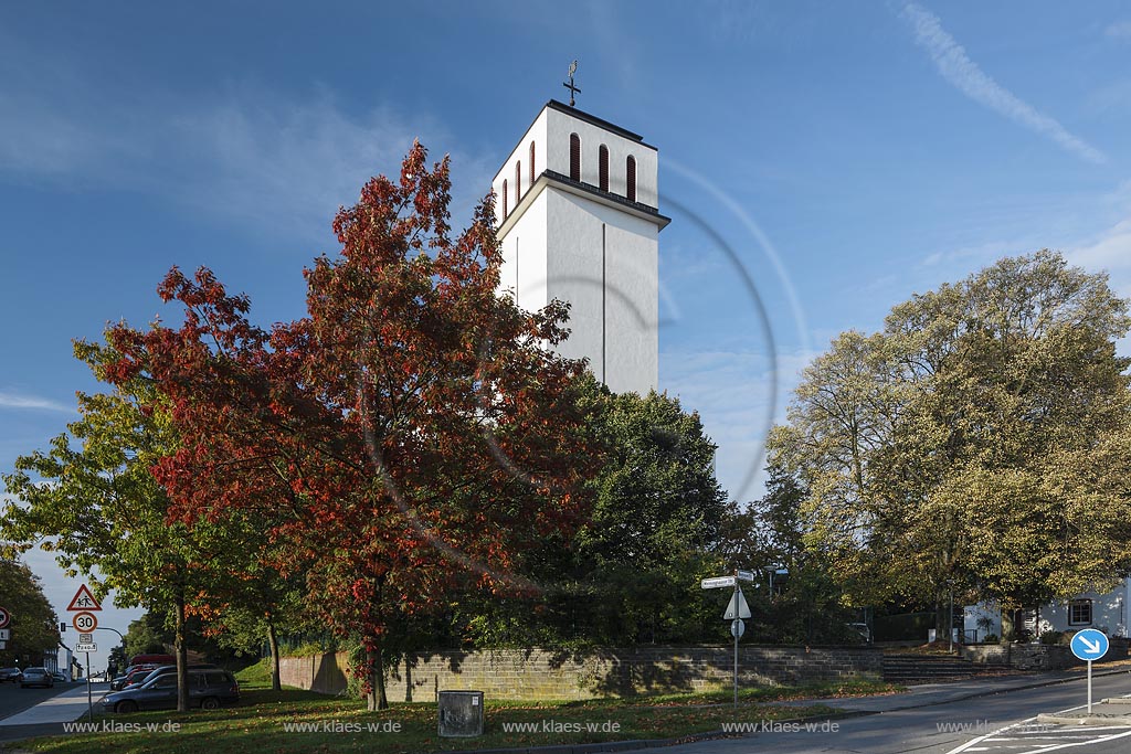 Remscheid-Sued, katholische St. Josef-Kirche, nach Plaenen des Architekten "Otto Christ" gebaut; Remscheid-Sued, catholic church St. Josef-Kirche.