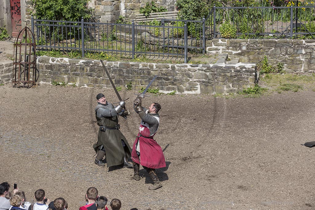 Solingen-Burg, Schloss Burg Ritterspiele, Die Georgsritter e.V., "Die Hexe und der Pferdedieb"; Solingen-Burg, knights festival "Die Georgsritter e.V."