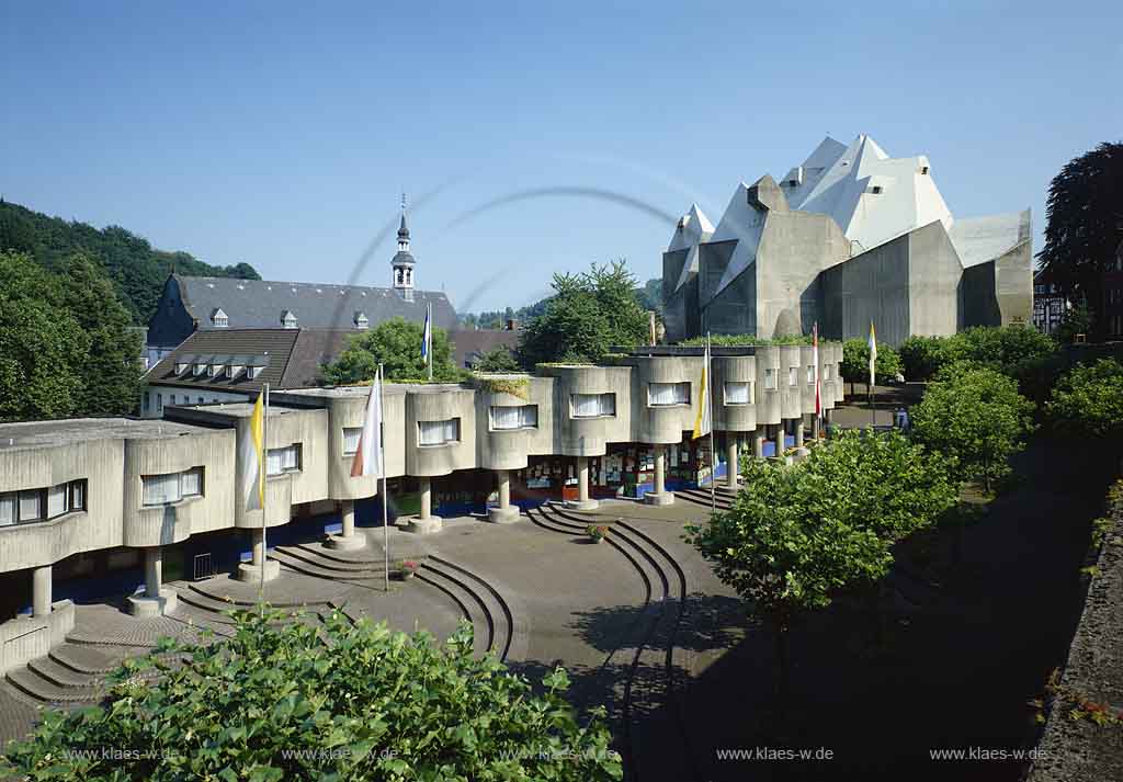 Neviges, Velbert, Kreis Mettmann, Regierungsbezirk Dsseldorf, Duesseldorf, Blick auf Wallfahrtskirche Maria, Architekt Gottfried Bhm, Boehm    