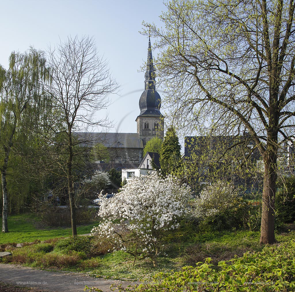 Wermelskirchen, Blick zur evangelischen Pfarrkirche; Wermelskirchen, view to the evangelic parish church.