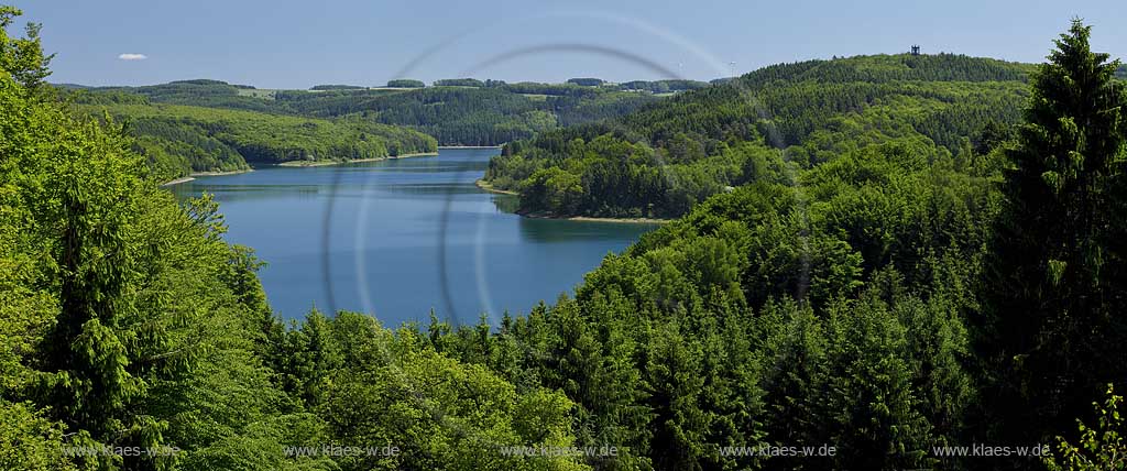 Blick ueber Baeume auf die Wiehltalsperre; view over trees on to the barrage fixe of Wiehl