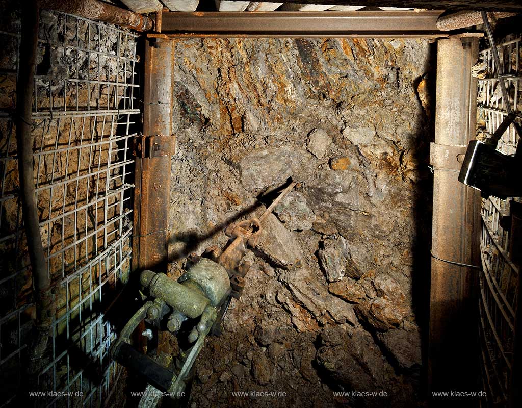 Windeck Oettershagen, Besucherbergwerk Grube Silberhardt Besucherstollen; the public mine Grube Silberhardt a gallery