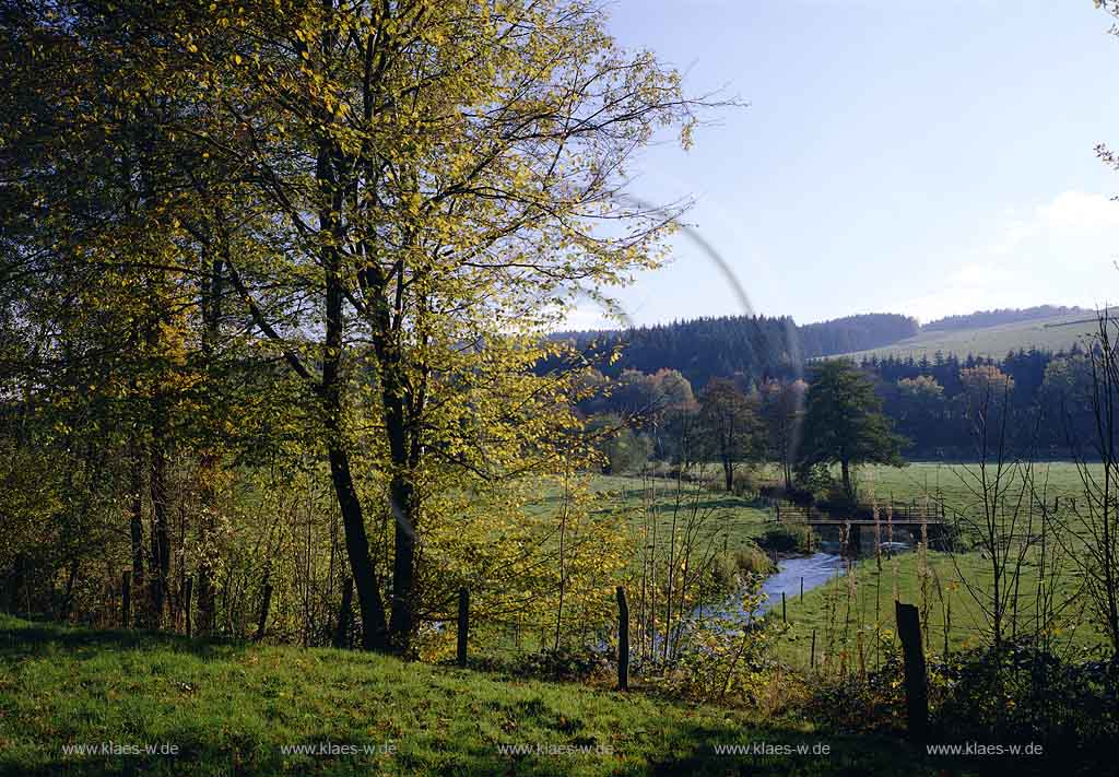 Egerpohl, Wipperfrth, Wipperfuerth, Oberbergischer Kreis, Bergisches Land, Regierungsbezirk Kln, Blick auf Wipperlauf und Landschaft   