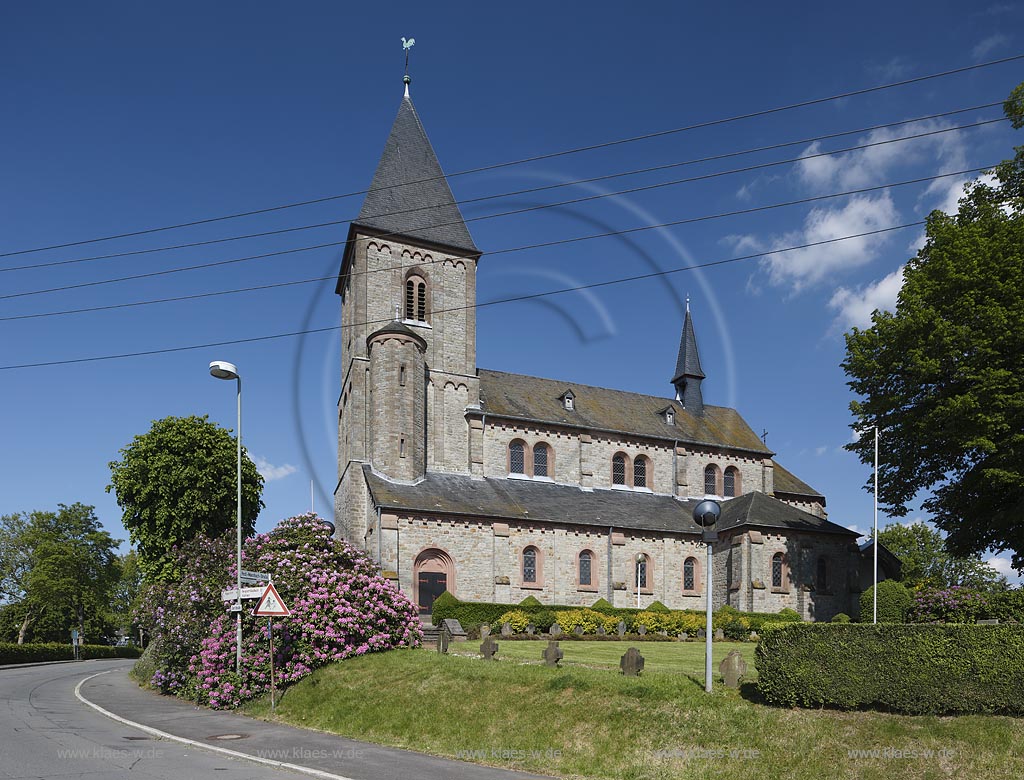 Wipperfuerth-Wipperfeld, St. Clemens Kirche; Wipperfuerth Wipperfeld parish church St. Clemens.