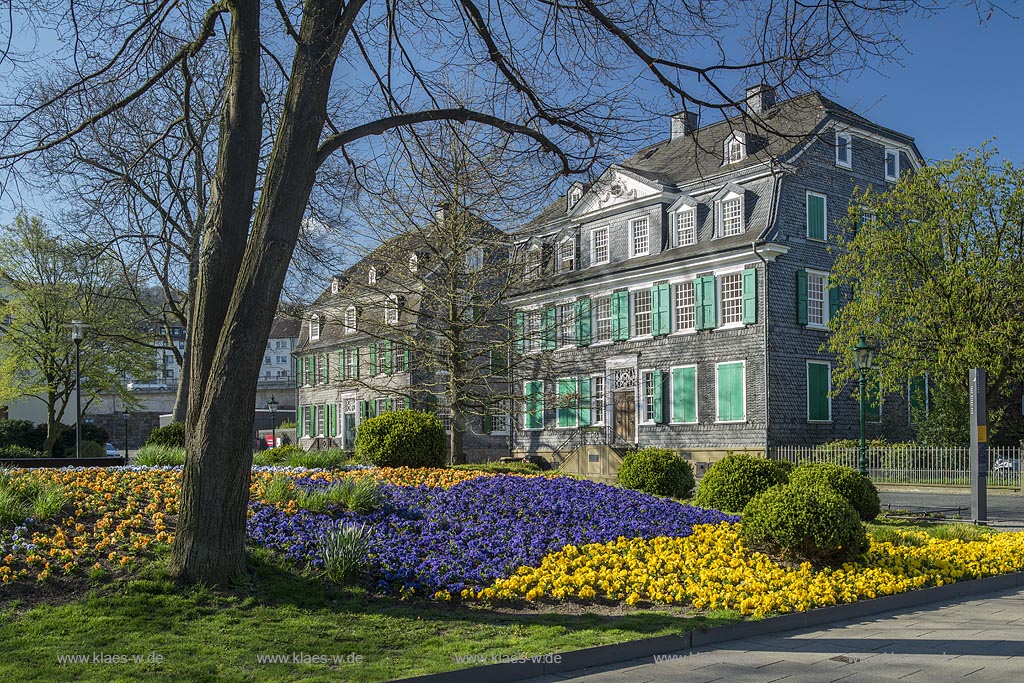 Wuppertal Barmen, historisches Zentrum mit Engelsgarten und  "Friedrich Engels Haus", linkes Gebaeude; Wuppertal Barmen, historical center, Engelspark and "Friedrich Engels Haus", left building.