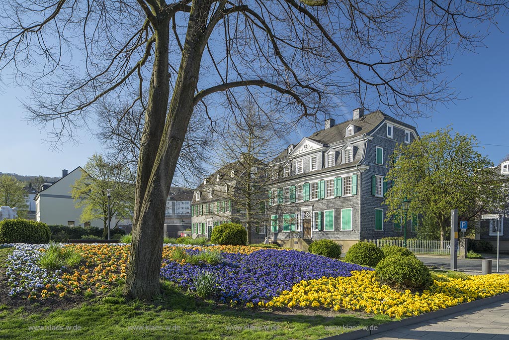 Wuppertal Barmen, historisches Zentrum mit Engelsgarten und  "Friedrich Engels Haus", linkes Gebaeude; Wuppertal Barmen, historical center, Engelspark and "Friedrich Engels Haus", left building.