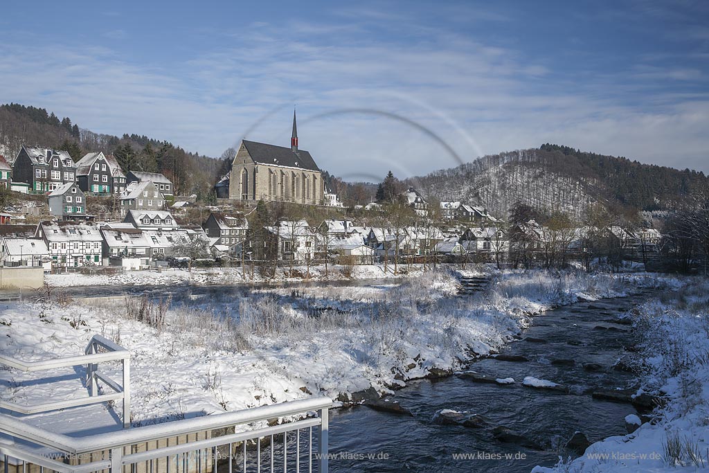 Wuppertal-Beyenburg, Blick auf den historischen Ortskern Beyenburgs mit Kirche St. Maria Magdalena  hinten und auf die Fischtreppe vorne; Wuppertal-Beyenburg, view to the historical inner city with church St. Maria Magdalena in  the background and to the  fish pass in front.