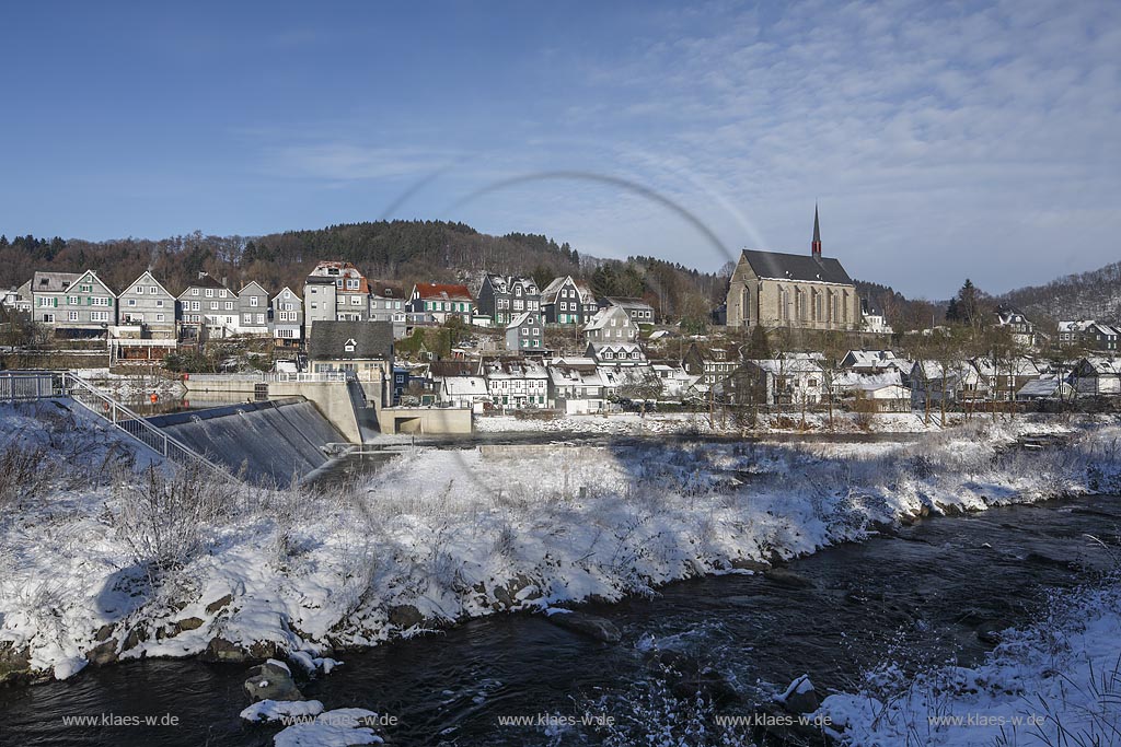 Wuppertal-Beyenburg, Blick auf den historischen Ortskern Beyenburgs mit Kirche St. Maria Magdalena  hinten und auf die Fischtreppe vorne; Wuppertal-Beyenburg, view to the historical inner city with church St. Maria Magdalena in  the background and to the  fish pass in front.