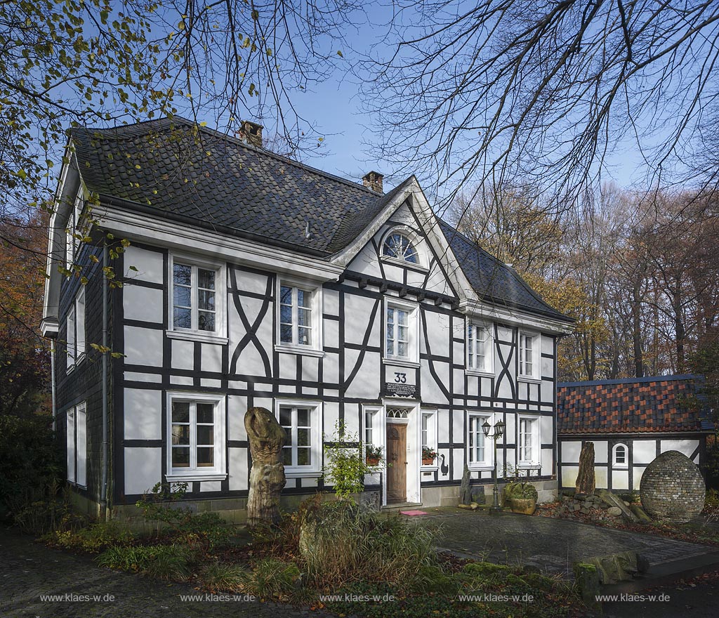 Wuppertal Cronenberg, Kuellenhahn, Loeckmannsches Haus, transloziert 1981 - 1989 von "Rolf Loeckmann"; Wuppertal Croenberg, Kuellenhahn, frame house Loeckmannsches Haus.