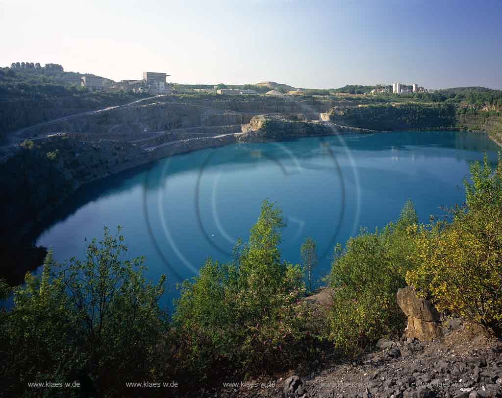 Dornap, Vohwinkel, Wuppertal, Regierungsbezirk Dsseldorf, Duesseldorf, Steinbruch Osterholz, Blick auf Kalksee des Kalkstein-Steinbruch 