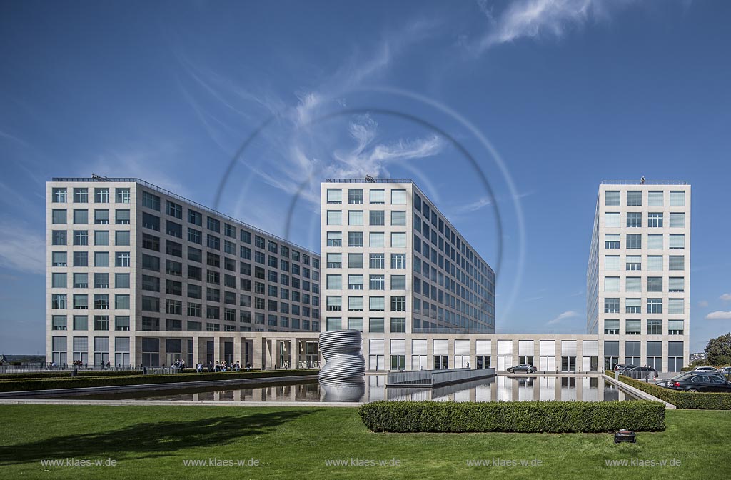 Wuppertal Elberfeld, Barmenia Verwaltungsgebaeude. Die Hauptverwaltung der Versicherungsgesellschaft wurde 2010 eroeffnet; Wuppertal Elberfeld, Barmenia administration building.