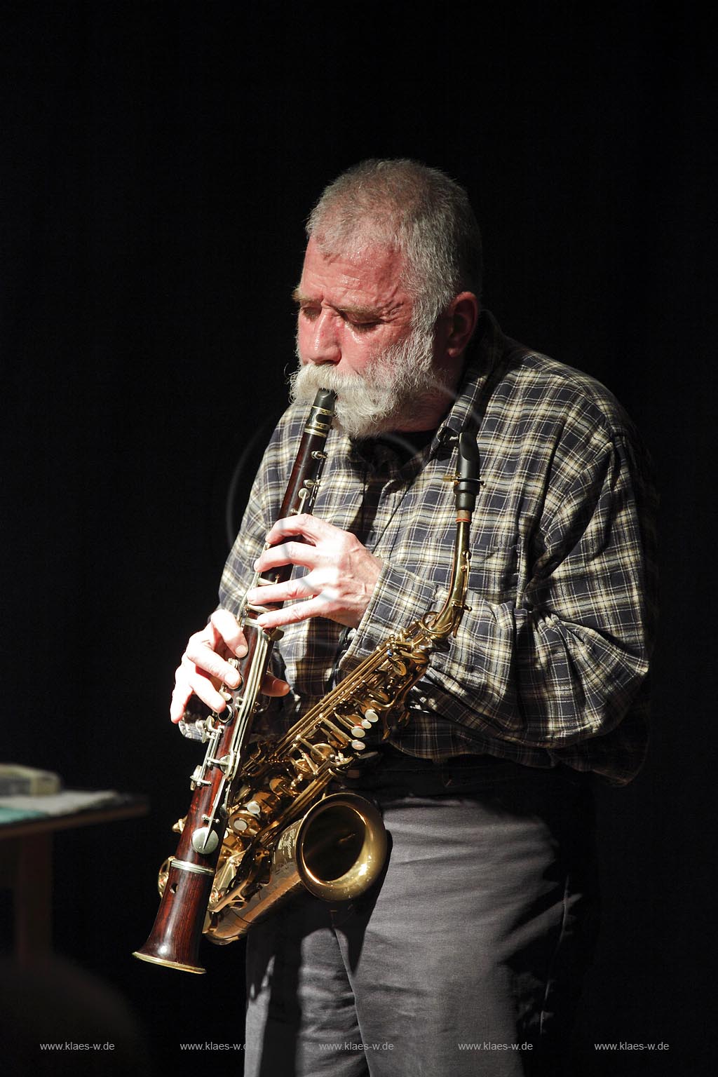 Wuppertal Elberfeld, Cafe ADA,  Free Jazz Konzert, Peter Broetzmann - Klarinette,  Saxophon; Wuppertal Elberfeld Jazz Concert Cafe ADA  Peter Broetzmann - clarinet, saxophone