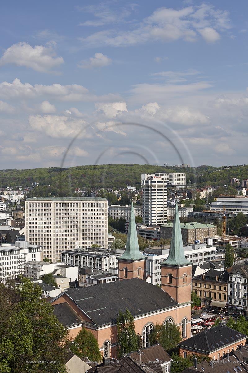 Wuppertal Elberfeld, Luisenviertel, Blick auf die Luisenkirche, im Hintergrund das Glanzstoff Hochhaus und das Sparkassenhochhaus;  Wuppertal Elberfeld, quarter Luisenviertel, view to the church Luisenkirche and to the high rise of Glanzstoff and the high rise of Sparkasse.