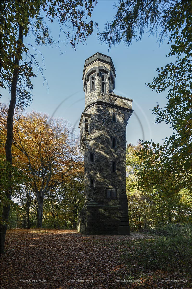 Wuppertal Elberfeld, Von-der-Heydt-Turm, ein Aussichtsturm, der 1892 aus Spendenmitteln des Elberfelder Bankiers "August Freiherr von der Heydt" im Stil der Deutsch-Renaissance errichtet wurde; Wuppertal Elberfeld, look-out Von-der-Heydt-Turm.
