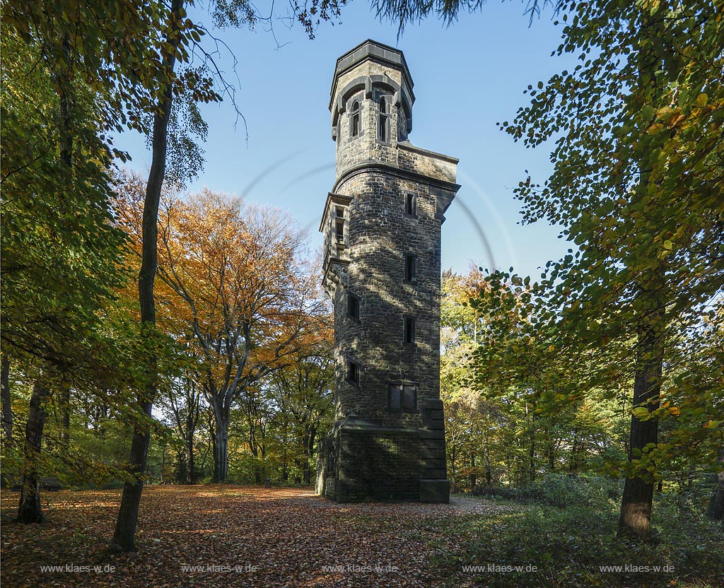 Wuppertal Elberfeld, Von-der-Heydt-Turm, ein Aussichtsturm, der 1892 aus Spendenmitteln des Elberfelder Bankiers "August Freiherr von der Heydt" im Stil der Deutsch-Renaissance errichtet wurde; Wuppertal Elberfeld, look-out Von-der-Heydt-Turm.