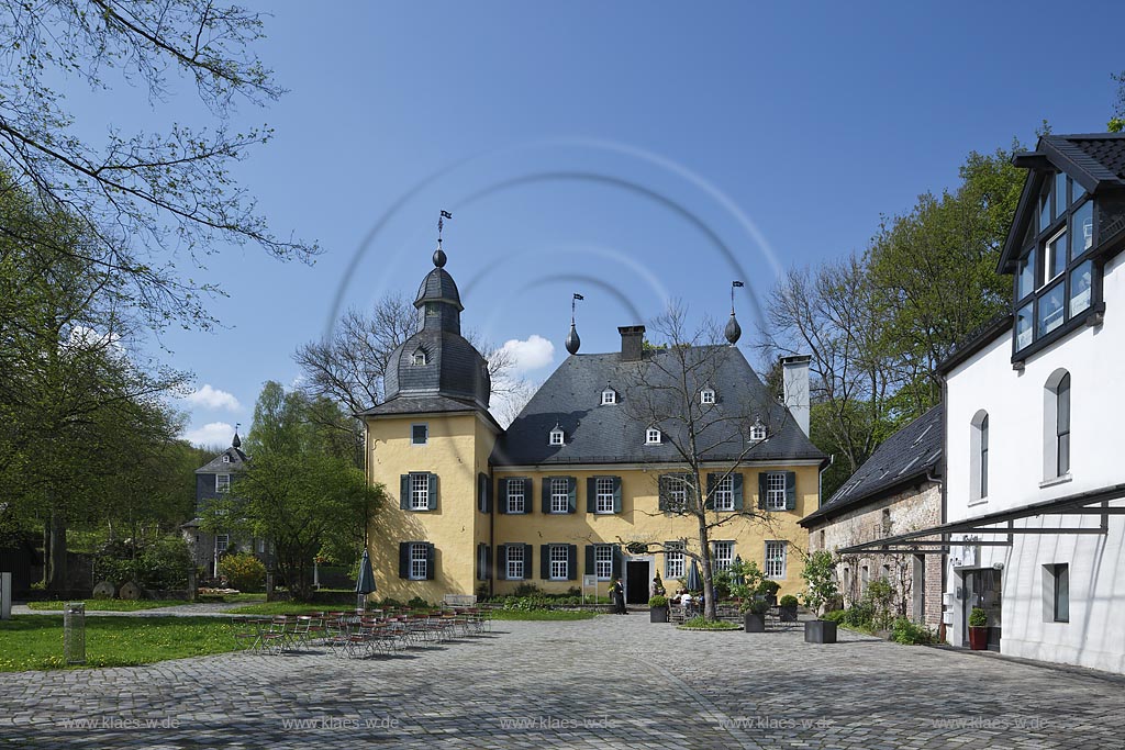 Wuppertal Elberfeld West, Schloss Luentenbeck; Wuppertal Elberfeld West, castle Schoss Luentenbeck.