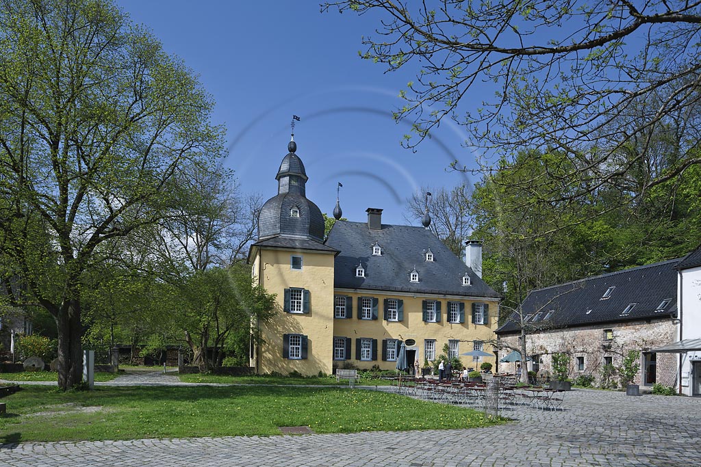 Wuppertal Elberfeld West, Schloss Luentenbeck; Wuppertal Elberfeld West, castle Schoass Luentenbeck.